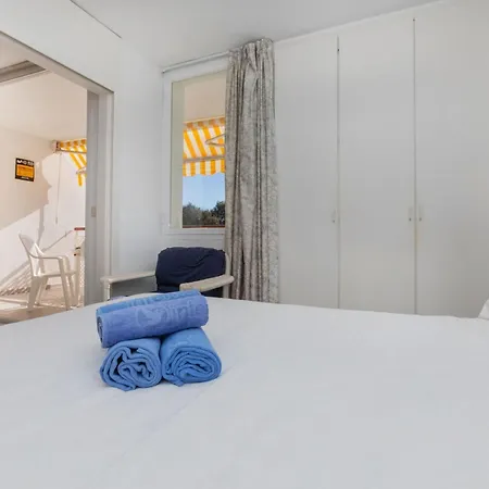 Tulipanes By Interhome Apartman